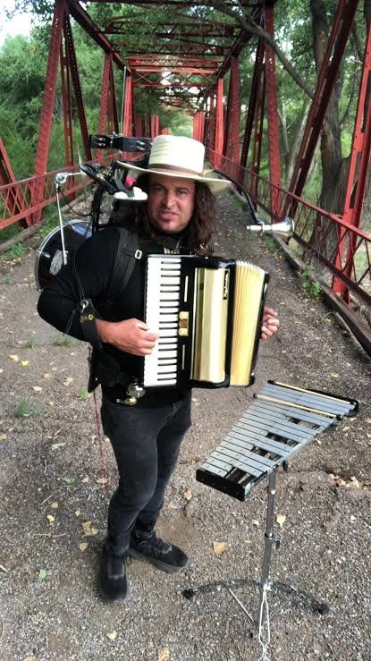 Flicker, the one man band