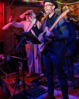 The Auskanites