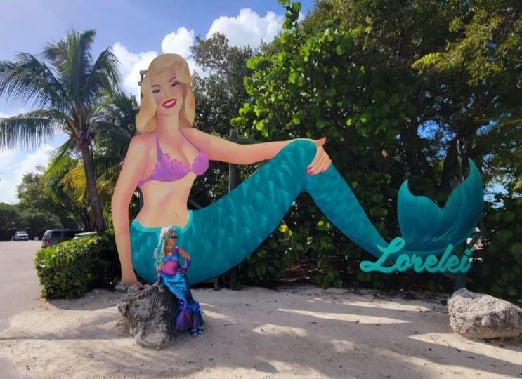 The Lorelei Cabana Bar